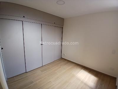 Apartamento de 3 alcobas en arriendo en Bucaros 1, Bello, 55 m² · foto 2 de 15