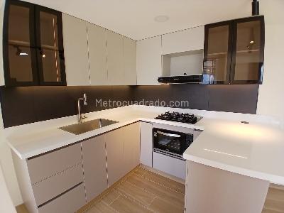 Apartamento de 3 alcobas en arriendo en Bucaros 1, Bello, 55 m² · foto 5 de 15