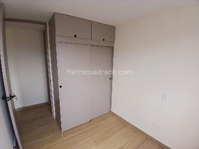 Apartamento de 3 alcobas en arriendo en Bucaros 1, Bello, 55 m² · foto 12 de 15