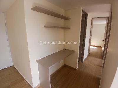 Apartamento de 3 alcobas en arriendo en Bucaros 1, Bello, 55 m² · foto 13 de 15