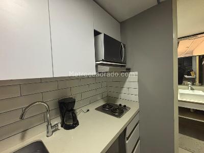Apartamento en arriendo en Laureles, Medellín · foto 2 de 12