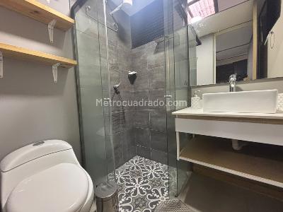 Apartamento en arriendo en Laureles, Medellín · foto 4 de 12