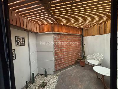 Apartamento en arriendo en Laureles, Medellín · foto 10 de 12