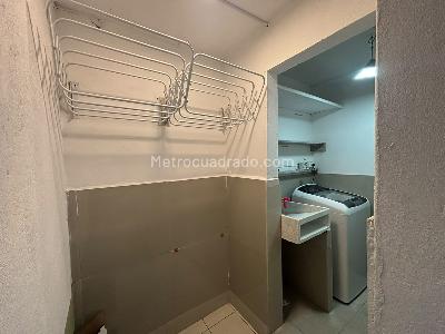 Apartamento en arriendo en Laureles, Medellín · foto 11 de 12
