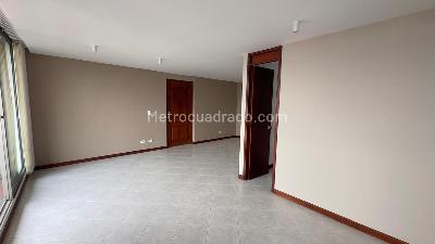Apartamento de 2 alcobas en arriendo en Los Balsos 1, Medellín, 95 m² · foto 6 de 14