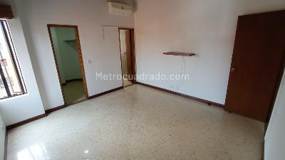 Apartamento en arriendo en Laureles, Medellín · foto 5 de 19
