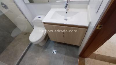 Apartamento en arriendo en Laureles, Medellín · foto 15 de 19