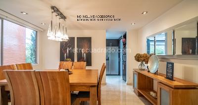 Casa de 3 alcobas en arriendo en San Lucas, Medellín, 315 m² · foto 11 de 20