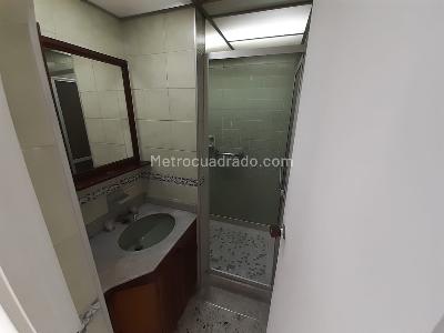 Apartamento de 3 alcobas en venta en Suramericana, Medellín, 119 m² · foto 6 de 9