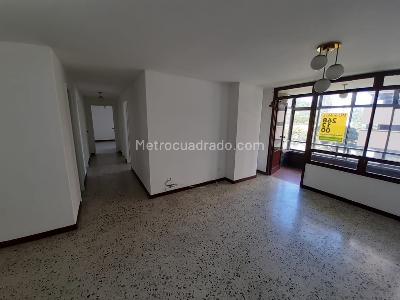 Apartamento de 3 alcobas en venta en Suramericana, Medellín, 119 m² · foto 7 de 9