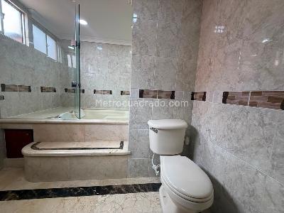 Apartamento en arriendo en Patio Bonito, Medellín · foto 11 de 12
