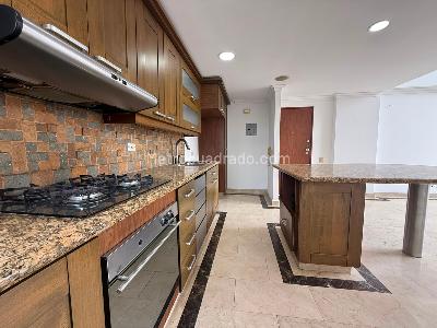 Apartamento en arriendo en Patio Bonito, Medellín · foto 2 de 12