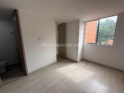 Apartamento de 3 alcobas en arriendo en San Diego, Medellín, 76 m² · foto 10 de 13