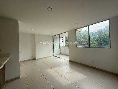 Apartamento de 3 alcobas en arriendo en San Diego, Medellín, 76 m² · foto 2 de 13