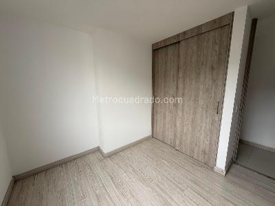 Apartamento de 3 alcobas en arriendo en San Diego, Medellín, 76 m² · foto 6 de 13