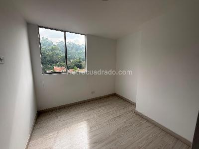 Apartamento de 3 alcobas en arriendo en San Diego, Medellín, 76 m² · foto 7 de 13
