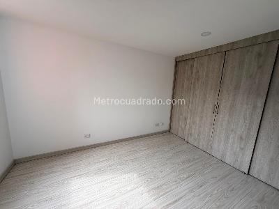 Apartamento de 3 alcobas en arriendo en San Diego, Medellín, 76 m² · foto 9 de 13