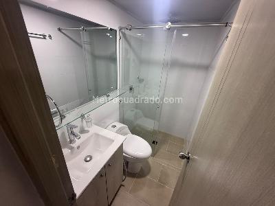 Apartamento de 3 alcobas en arriendo en Pajarito, Medellín, 55 m² · foto 5 de 10