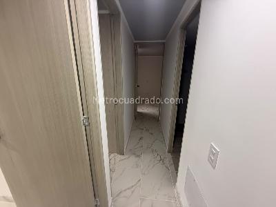 Apartamento de 3 alcobas en arriendo en Pajarito, Medellín, 55 m² · foto 8 de 10