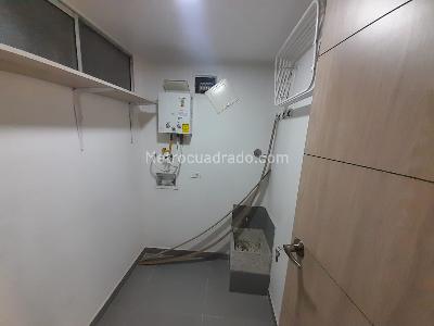Apartamento de 2 alcobas en arriendo en San Diego, Medellín, 76 m² · foto 16 de 18