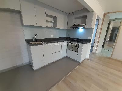 Apartamento de 2 alcobas en arriendo en San Diego, Medellín, 76 m² · foto 2 de 18