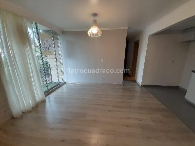 Apartamento de 2 alcobas en arriendo en San Diego, Medellín, 76 m² · foto 5 de 18