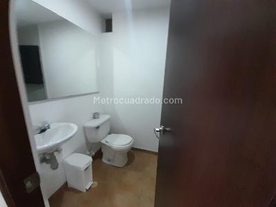 Apartamento de 1 alcoba en arriendo en San Diego, Medellín, 68 m² · foto 12 de 16