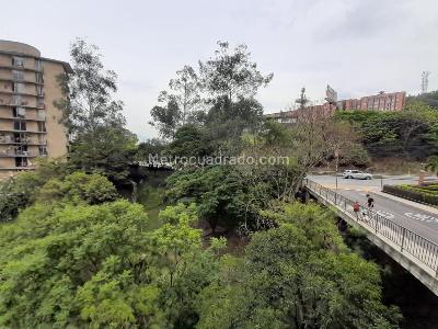 Apartamento de 1 alcoba en arriendo en San Diego, Medellín, 68 m² · foto 9 de 16