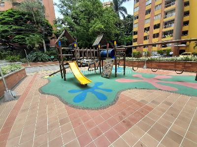 Apartamento de 2 alcobas en arriendo en Oviedo, Medellín, 75 m² · foto 16 de 17