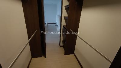 Apartamento de 2 alcobas en arriendo en Los Balsos 1, Medellín, 87 m² · foto 13 de 18