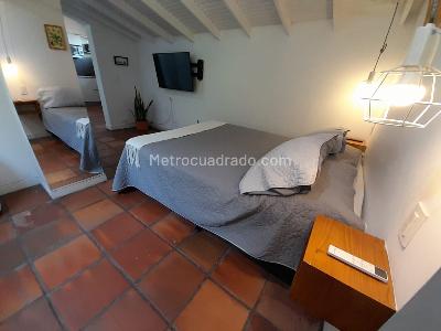 Apartamento en arriendo en Castropol, Medellín · foto 9 de 16