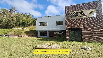 Casa de 3 alcobas en arriendo en Vereda Pantanillo, Envigado · foto 3 de 20