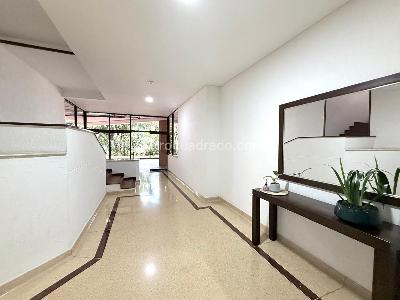 Apartamento de 3 alcobas en arriendo en Las Lomas 1, Medellín, 148 m² · foto 12 de 19