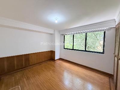 Apartamento de 3 alcobas en arriendo en Las Lomas 1, Medellín, 148 m² · foto 14 de 19
