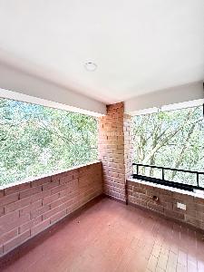 Apartamento de 3 alcobas en arriendo en Las Lomas 1, Medellín, 148 m² · foto 17 de 19