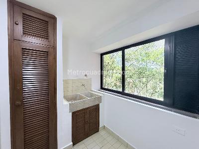 Apartamento de 3 alcobas en arriendo en Las Lomas 1, Medellín, 148 m² · foto 19 de 19