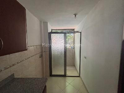 Apartamento de 3 alcobas en arriendo en Estadio, Medellín, 72 m² · foto 12 de 12