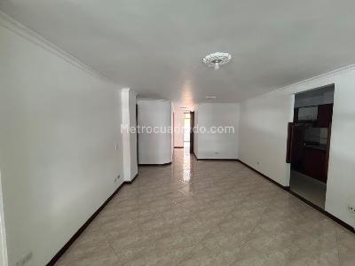 Apartamento de 3 alcobas en arriendo en Estadio, Medellín, 72 m² · foto 3 de 12