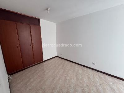 Apartamento de 3 alcobas en arriendo en Estadio, Medellín, 72 m² · foto 4 de 12