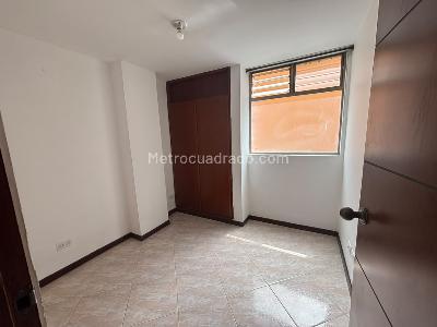 Apartamento de 3 alcobas en arriendo en Estadio, Medellín, 72 m² · foto 5 de 12