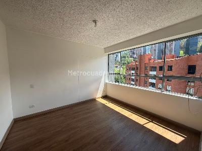 Apartamento de 2 alcobas en arriendo en Loma De San Julian, Medellín, 95 m² · foto 10 de 13