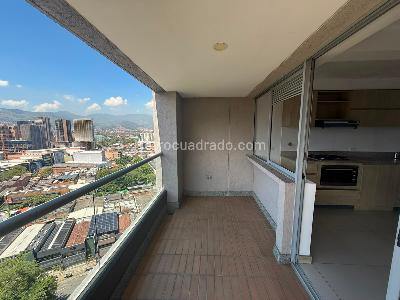 Apartamento de 2 alcobas en arriendo en Loma De San Julian, Medellín, 95 m² · foto 5 de 13