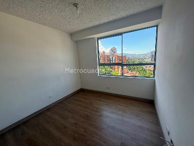 Apartamento de 2 alcobas en arriendo en Loma De San Julian, Medellín, 95 m² · foto 6 de 13