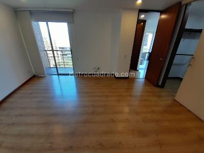Apartamento de 2 alcobas en arriendo en Loma De Los Gonzalez, Medellín, 118 m² · foto 11 de 19