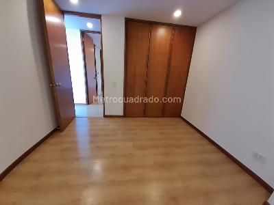 Apartamento de 2 alcobas en arriendo en Loma De Los Gonzalez, Medellín, 118 m² · foto 13 de 19