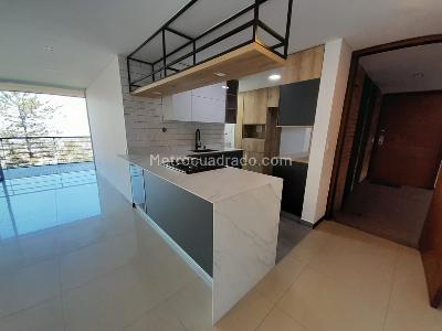 Apartamento de 2 alcobas en arriendo en Loma De Los Gonzalez, Medellín, 118 m² · foto 2 de 19