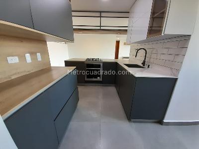 Apartamento de 2 alcobas en arriendo en Loma De Los Gonzalez, Medellín, 118 m² · foto 4 de 19