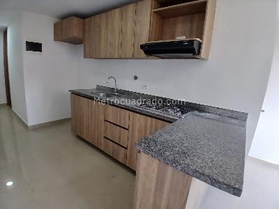 Apartamento de 2 alcobas en arriendo en Cabañitas, Bello, 50 m² · foto 2 de 10