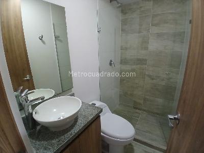 Apartamento de 2 alcobas en arriendo en Cabañitas, Bello, 50 m² · foto 9 de 10
