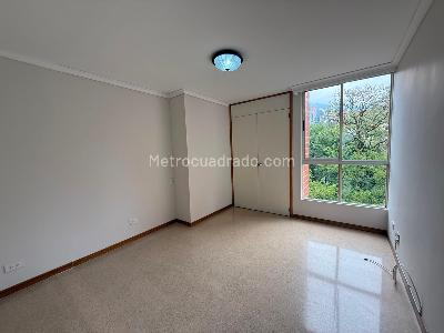 Apartamento de 2 alcobas en arriendo en La Florida, Medellín, 134 m² · foto 10 de 15